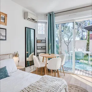  Apartment Cocoon In