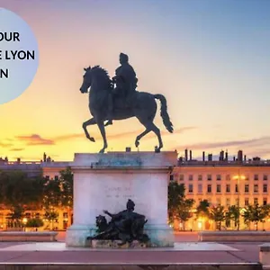 super-chazelles-hopitaux-lyon-sud.hotels-rhonealpes.com/