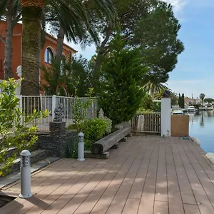 Requesens On Canal , Empuriabrava Spanien