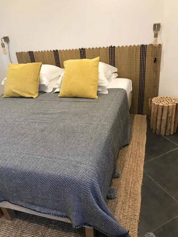 Villa Le Sud Appartements 카시스 0*,  프랑스