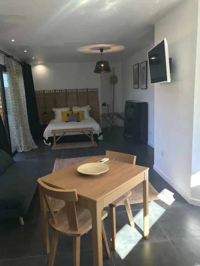 Villa Le Sud Appartements Cassis 0*,  France
